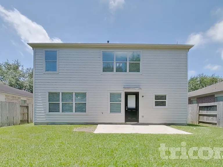 2744 Woodspring Forest Dr — Photo 18