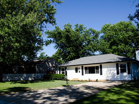 2nd image of 30 Weidner Ln