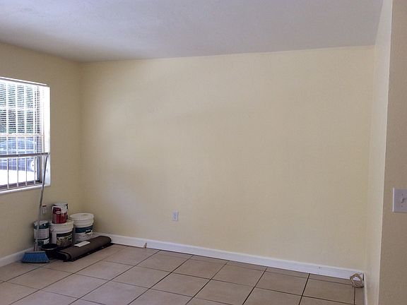 5th image of 2730 NW 14th St APT 16