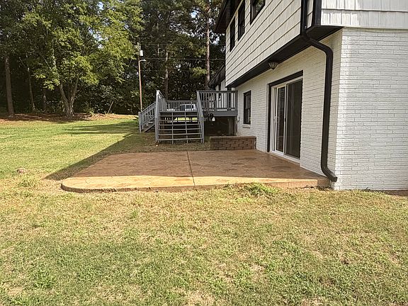 2nd image of 6210 Cora St