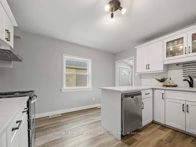 28 Mount Pleasant Ave — Photo 9