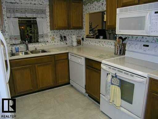 2nd image of 5769 Calais Blvd N APT 4