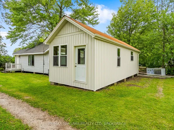 12213 Lakeshore Rd, Wainfleet, ON L0S 1V0