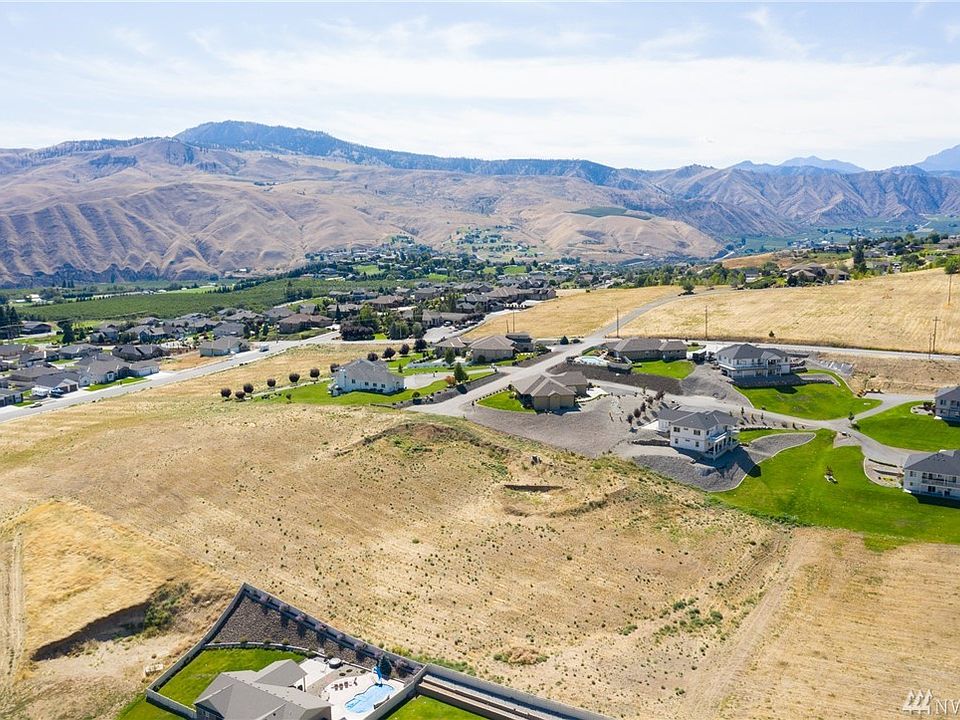 1st image of 104 Samantha Ln