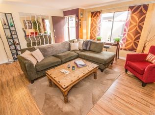 5465 Newcastle Ave APT 4, Encino, CA 91316
