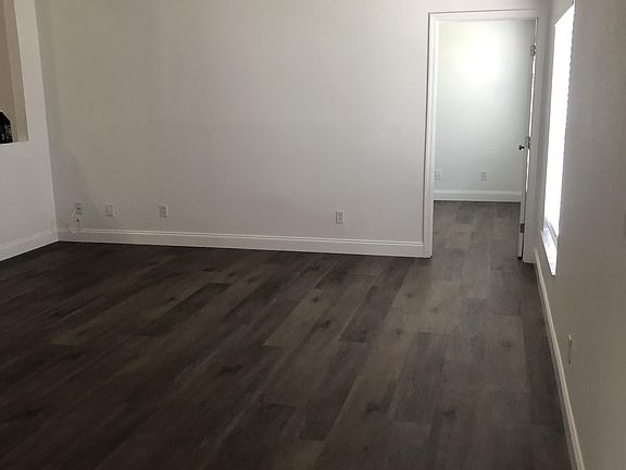 5th image of 432 Americana Blvd NW