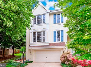 1325 Park Garden Ln, Reston, VA 20194