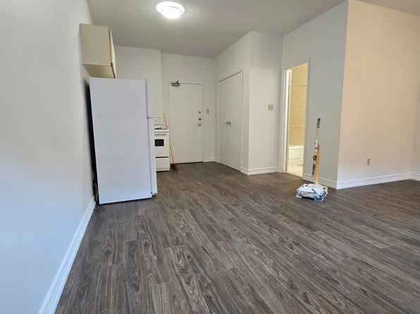 49 Willow St #B2, Caledon, ON L7E 1H2