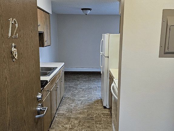 4th image of 2169 Cecilee St #16046583