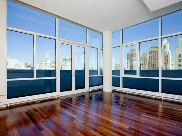 8 Union Square South image 11 of 20