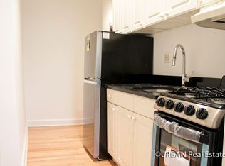 271 E 10th St #4RE, New York, NY 10009