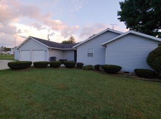 142 E South St, Parker City, IN 47368