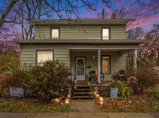 615 Pealer St, Three Rivers, MI 49093