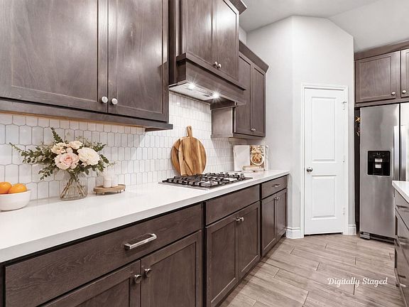 4th image of 17167 Crimson Crest Dr