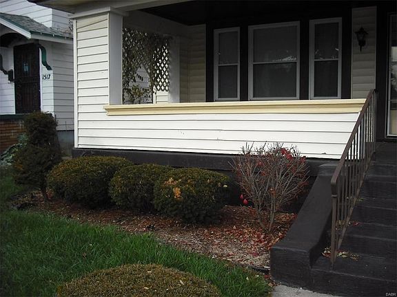 4th image of 1515 W Grand Ave