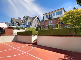 1415 Willard Ave W, Seattle, WA 98119