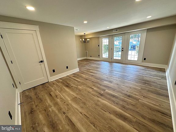4th image of 12703 Gordon Blvd APT 20