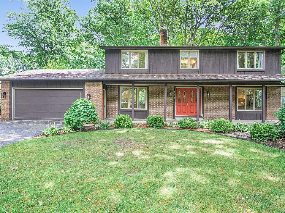 1st image of 2376 Sunset Bluff Dr