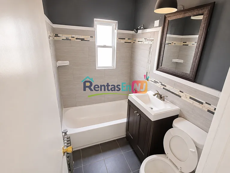 60 Crawford St #8B — Photo 5