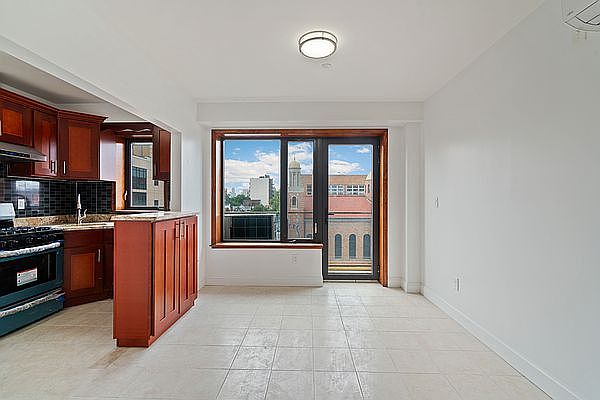 1st image of 30-63 31st St #503