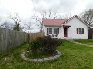 306 N Ash St, Mountain View, MO 65548