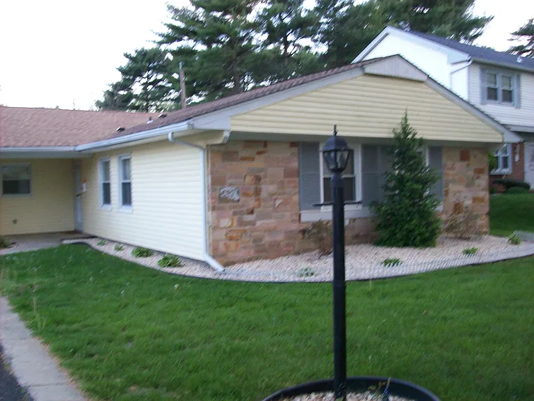 30 Hinsdale Ln — Photo 12