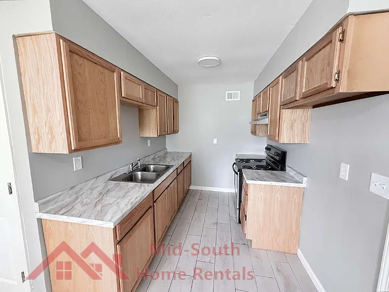 4400 Elmridge St — Photo 5