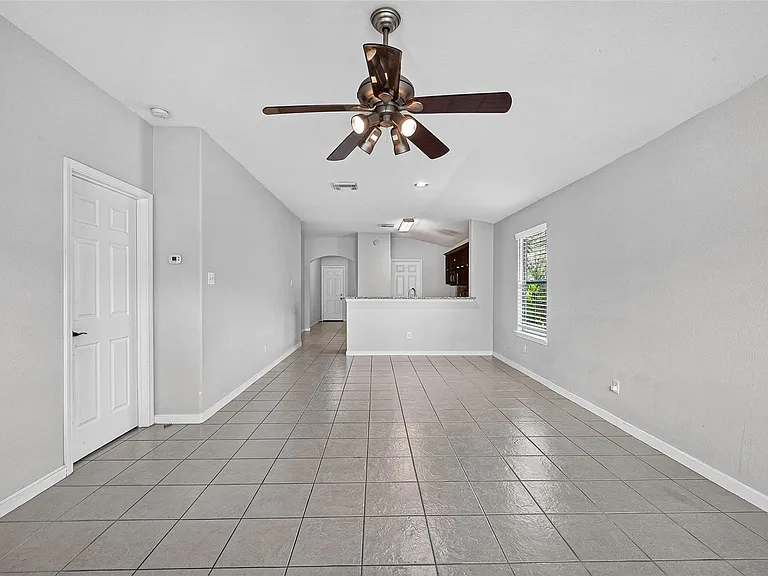 10907 Barker Gate Ct — Photo 22