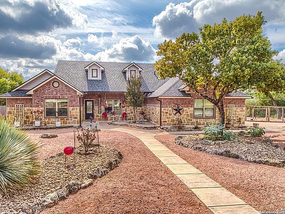 4th image of 639 Settlers Lane