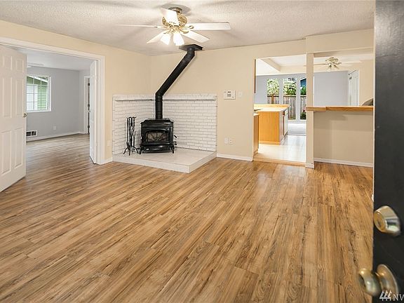 3rd image of 43705 SE 149th St