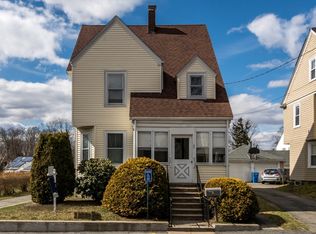 27 Gilbert St, Waltham, MA 02453