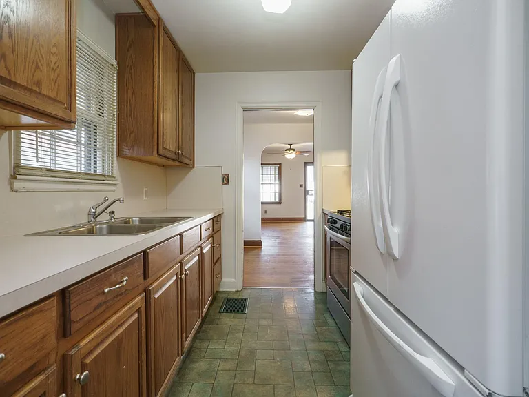 420 Creel Ave — Photo 16