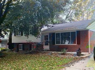 12319 Wheaton Dr, Sterling Heights, MI 48313