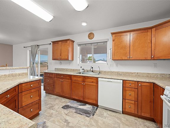 2nd image of 3411 W Carmichael Rd