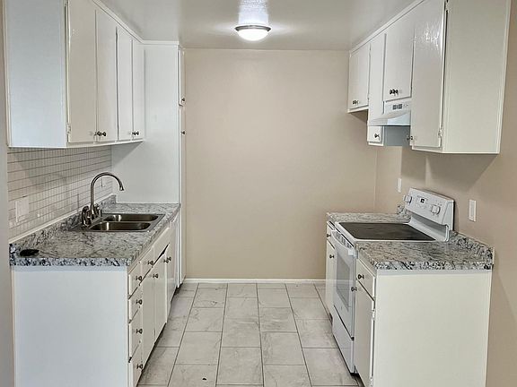 2nd image of 1411 Ramona Dr
