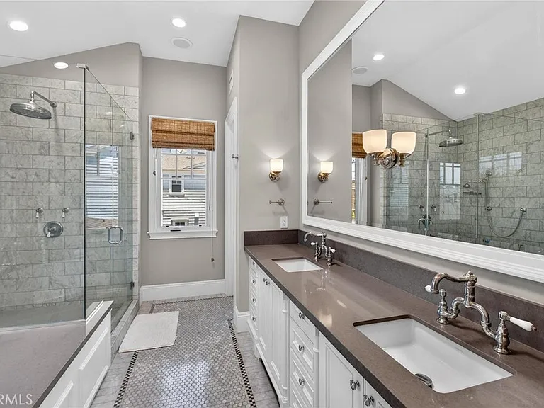 2705 Palm Ave — Photo 43