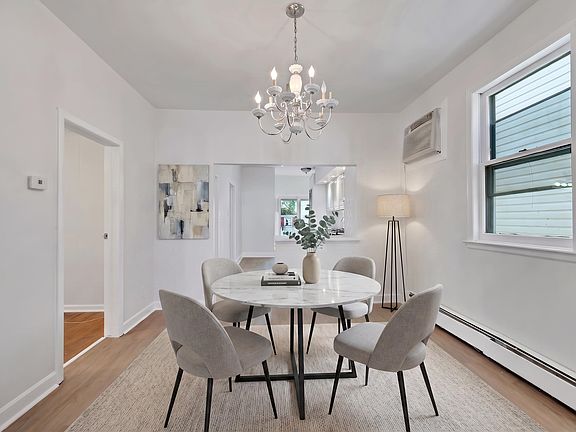 5th image of 94 W 43rd St