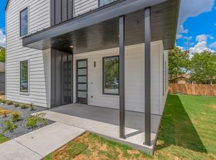 200 Fairway Dr, Bryan, TX 77801