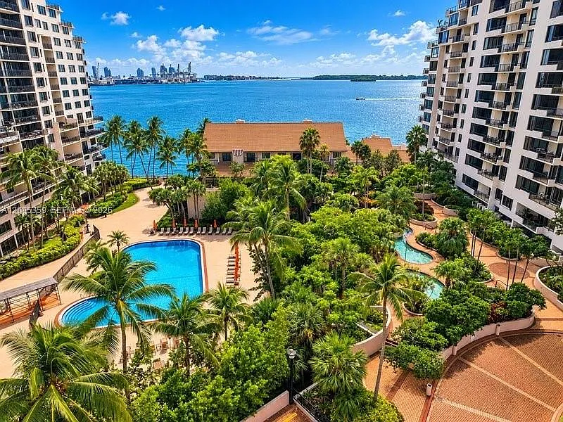 Brickell Key Ii Condo — Photo 2