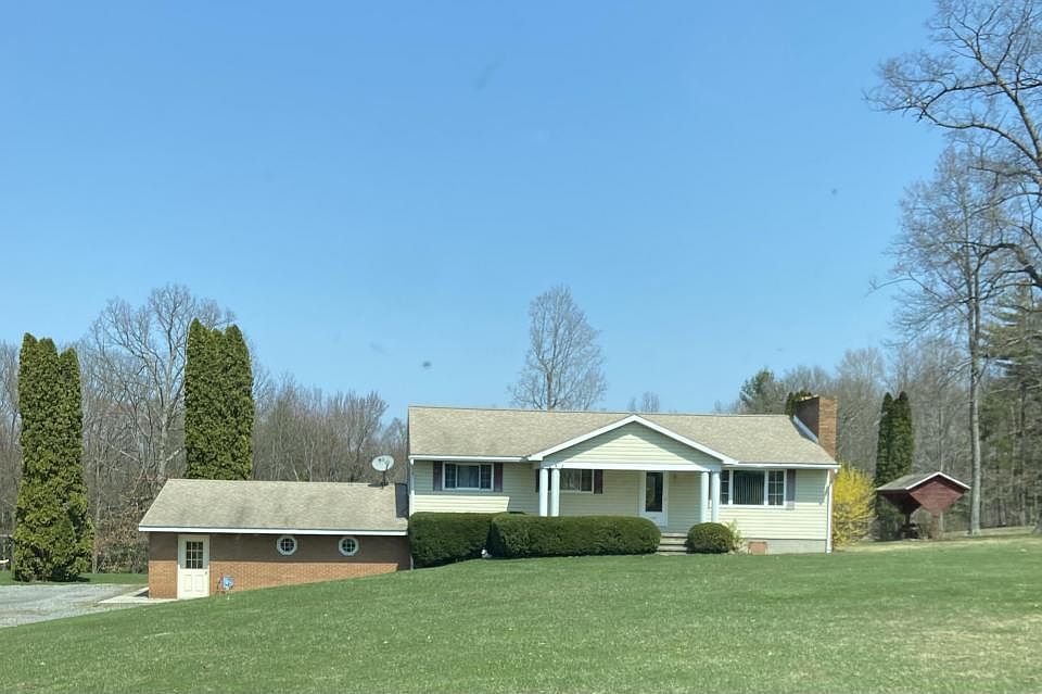 2nd image of 138 Reese Ln