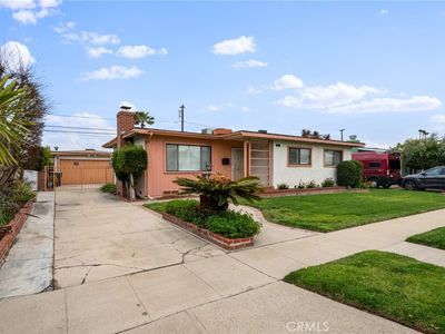 2690 Senasac Ave, Long Beach, CA, 90815