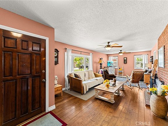 2nd image of 760 N Pine St