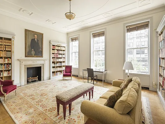 Sold by Sotheby's International Realty | media 3