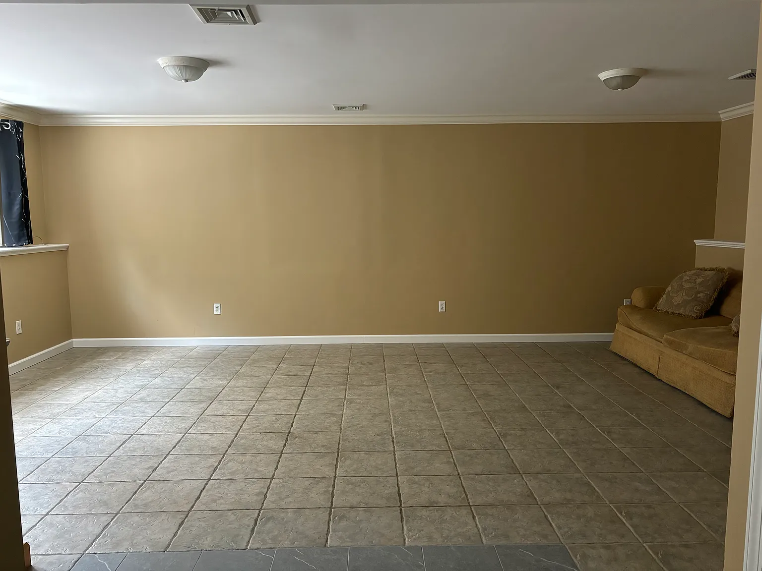 Studio, 800 sqft, $1,500 — Photo 2