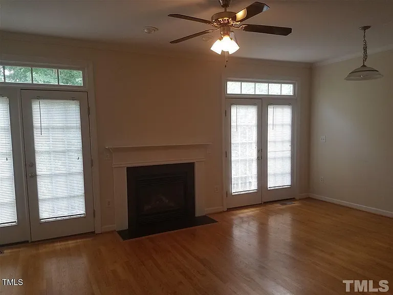 6922 Ray Rd — Photo 2