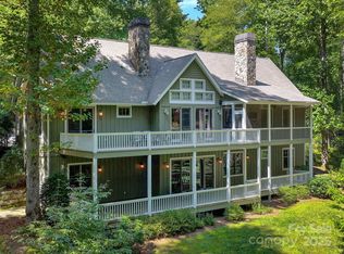 120 Mossy Rock Rd, Sapphire, NC 28774