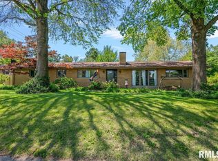 1900 Parkview Dr, Springfield, IL 62704