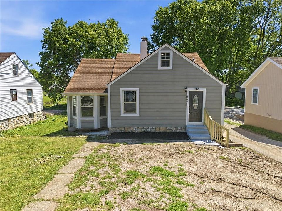 1st image of 3305 Delavan Ave