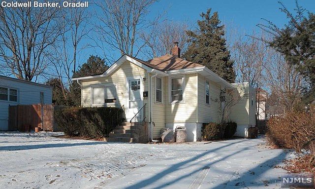 1st image of 77 Munn Ave