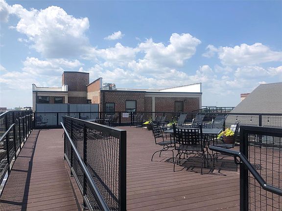 4th image of 2020 Washington Ave Unit 409